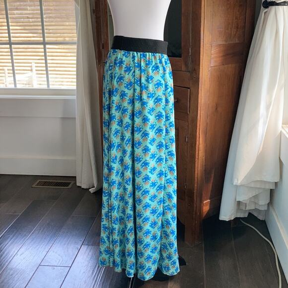 LuLaRoe Feather Print Chiffon Maxi Skirt, Size XS - Picture 3 of 5
